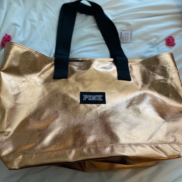 Pink Vs - Picture 2 of 5